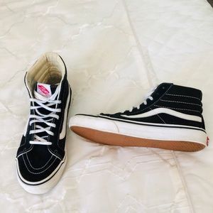 Classic black high top vans